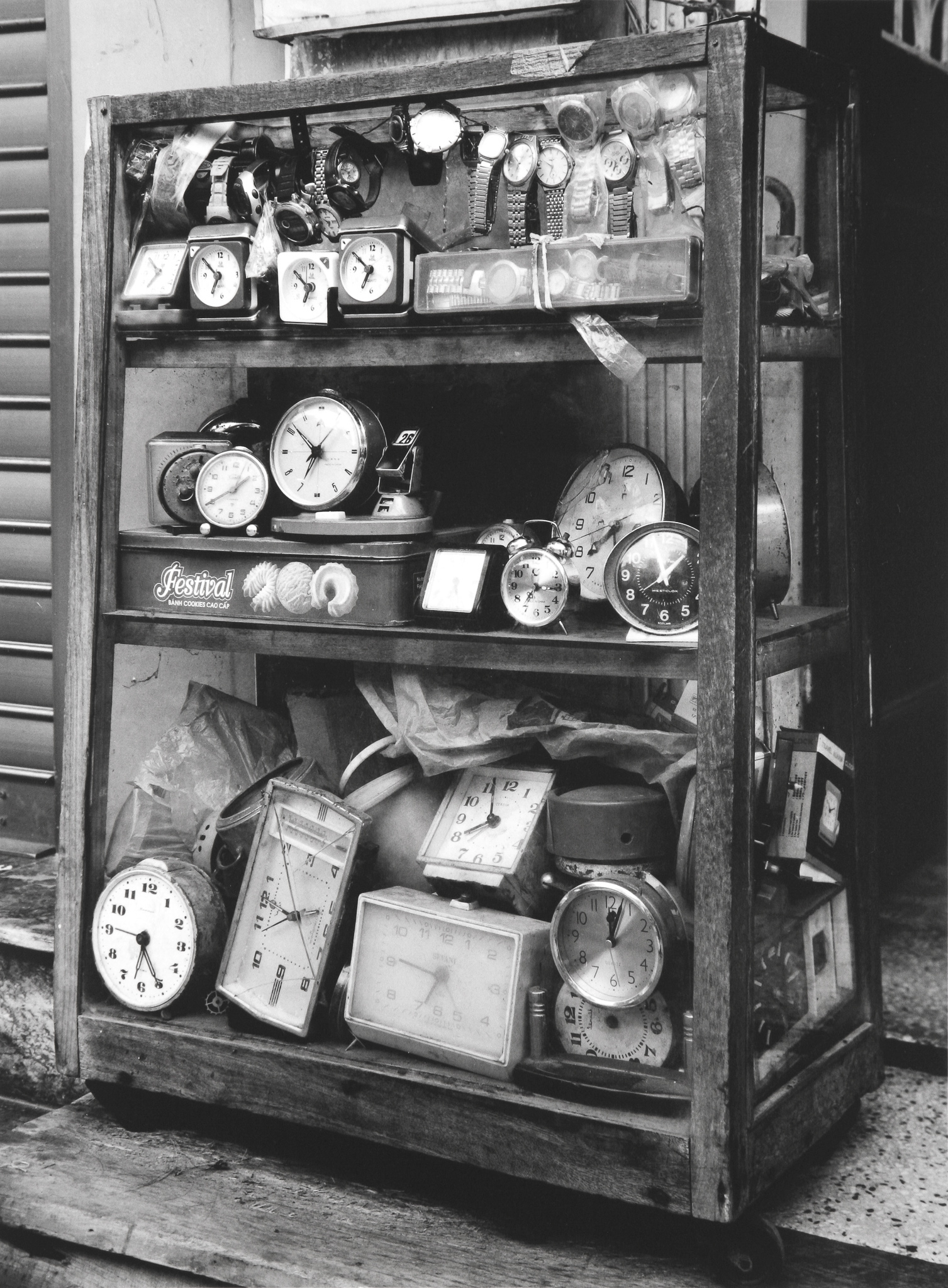 Clock Shop, Hanoi